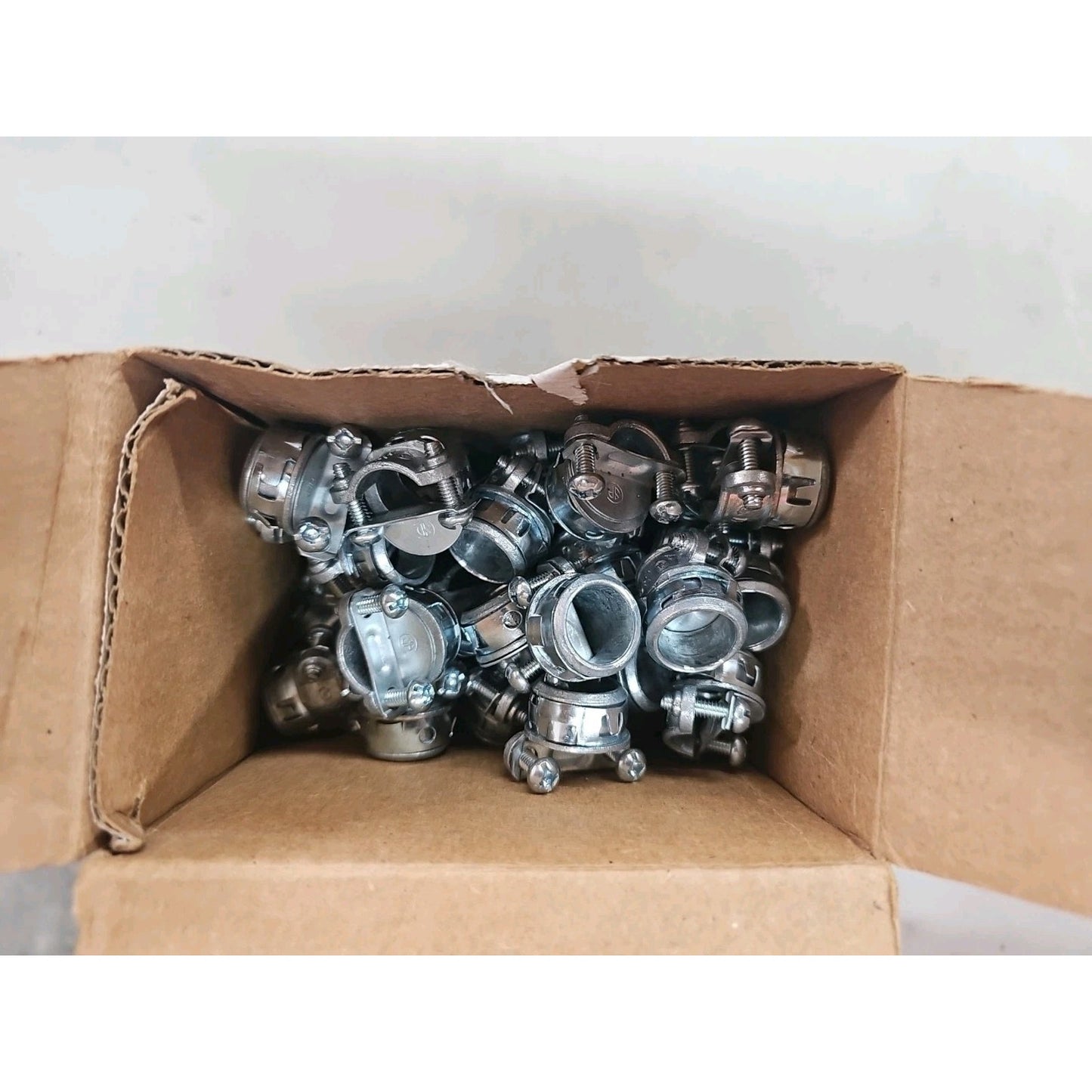 Arlington Industries 841ST-100 SNAP-TITE 3/8 in. Connectors PARTIAL PACK 90 ct